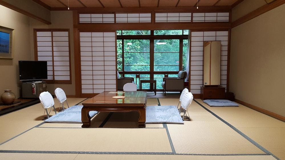Tsukimotoya Ryokan Toyooka  Exterior photo