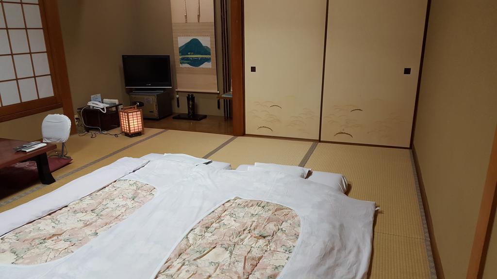 Tsukimotoya Ryokan Toyooka  Exterior photo